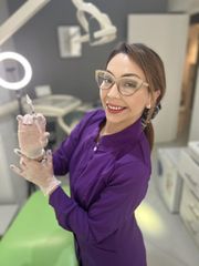 Dr. Constanza Arellano - Clínica CB